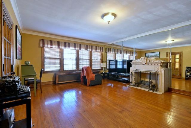 5411 W Thomas Street, Chicago, IL 60651