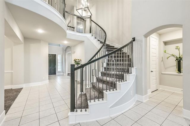 16526 Whiteoak Canyon Drive, Humble, TX 77346