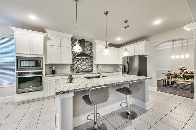 16526 Whiteoak Canyon Drive, Humble, TX 77346