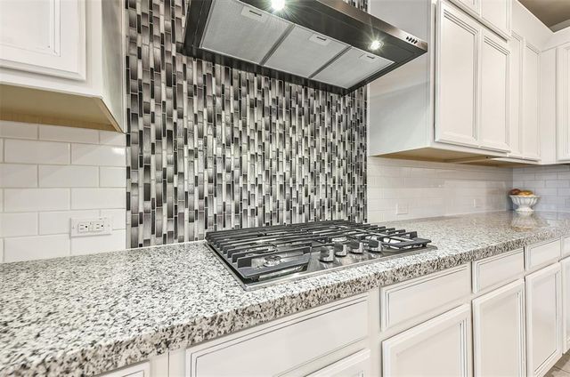 16526 Whiteoak Canyon Drive, Humble, TX 77346