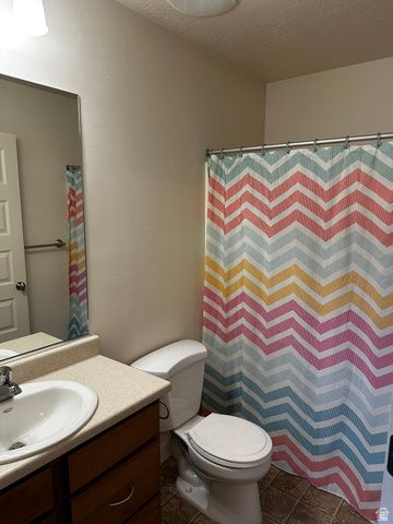 1105 N STILLWATER DR, Farmington, UT 84025