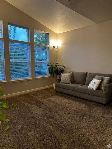 1105 N STILLWATER DR, Farmington, UT 84025