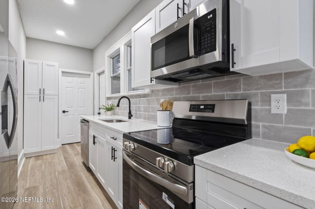 3517 OLA Street, Jacksonville, FL 32205