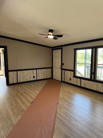 2011 Ballenger Road, Wellford, SC 29385