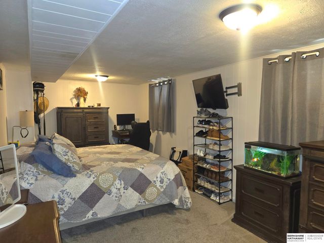 920 PLEASANT Drive, Plattsmouth, NE 68048