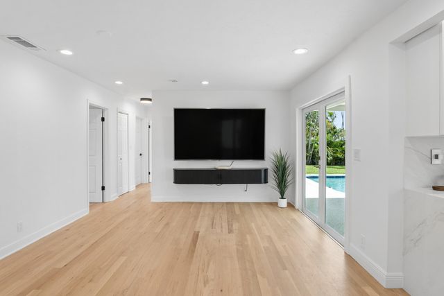 1551 SW 10TH Street, Boca Raton, FL 33486