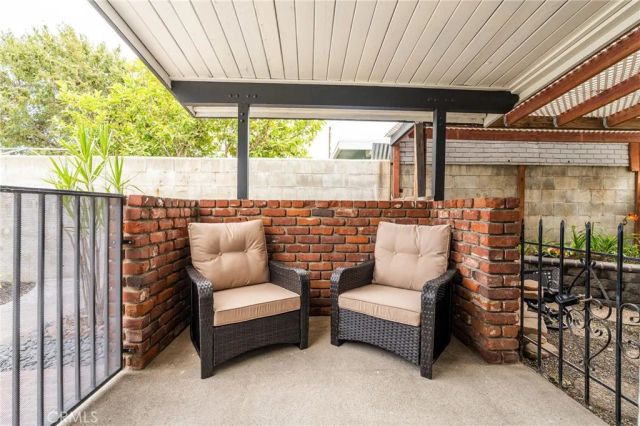 5615 N Rockvale, Azusa, CA 91702