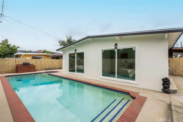 5615 N Rockvale, Azusa, CA 91702