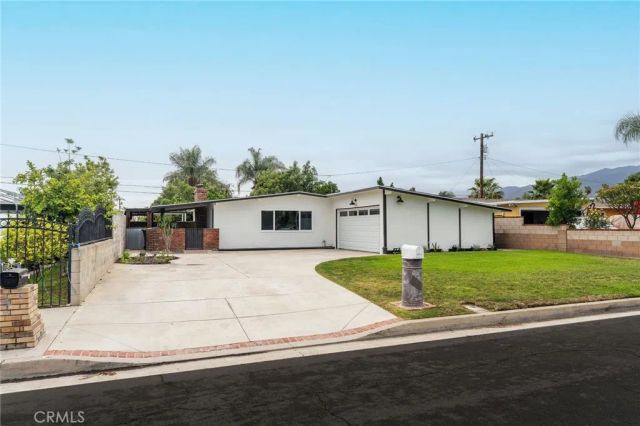 5615 N Rockvale, Azusa, CA 91702
