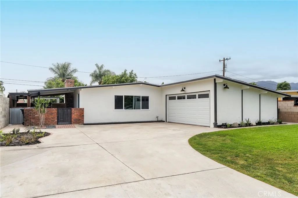 5615 N Rockvale, Azusa, CA 91702