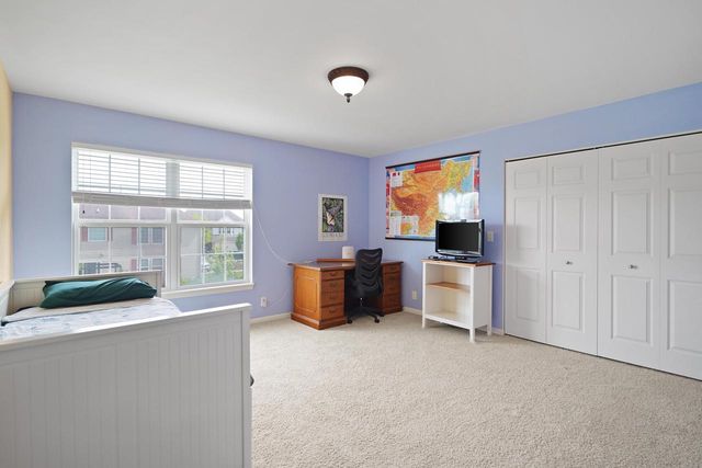 7323 148th AVENUE, Kenosha, WI 53142