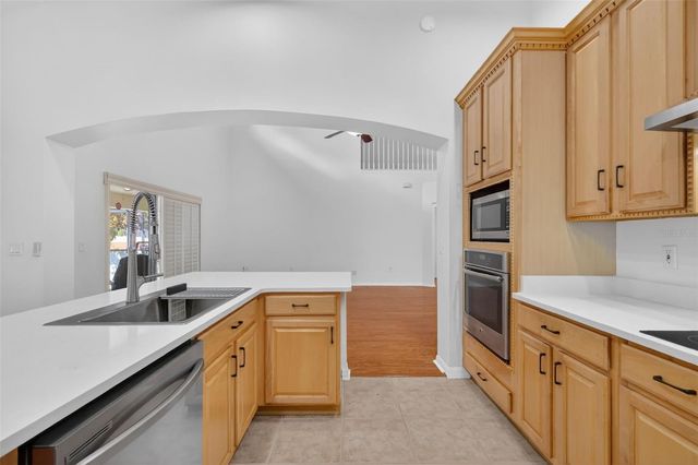 729 STRIHAL LOOP, Oakland, FL 34787