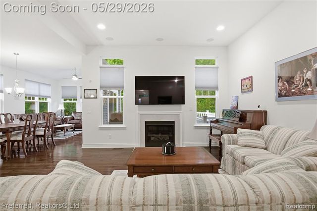 48968 Garden Lane, Canton, MI 48188