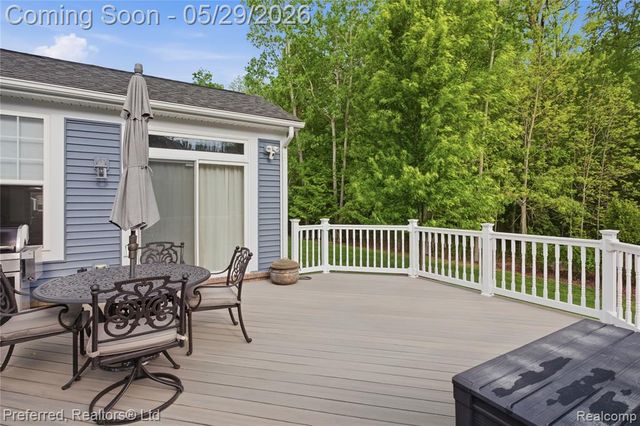 48968 Garden Lane, Canton, MI 48188