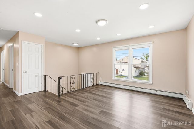 42 Mercer Street, Carteret, NJ 07008