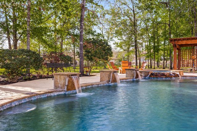 27507 Hunter Creek Court, Spring, TX 77386
