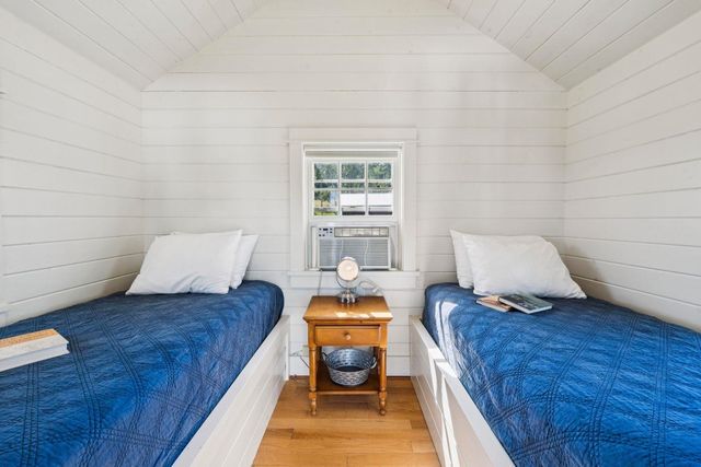 83 Town Farm Hill Road, Hartland, VT 05048
