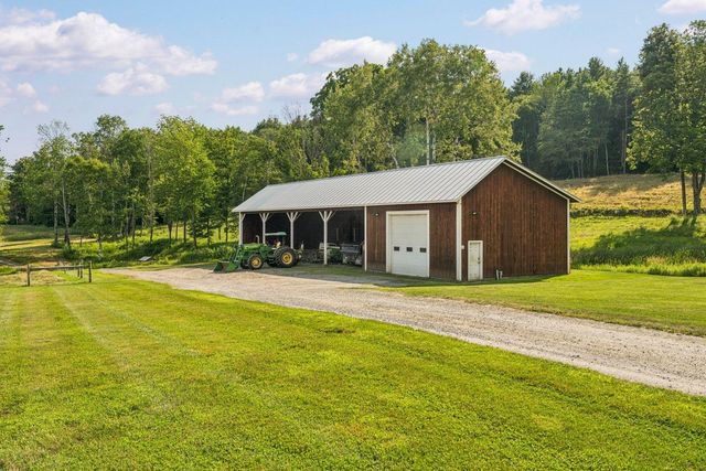 83 Town Farm Hill Road, Hartland, VT 05048