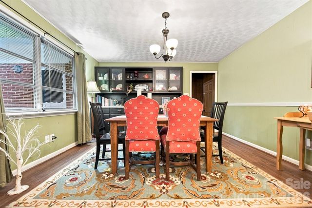 1920 30th Street NE, Hickory, NC 28601