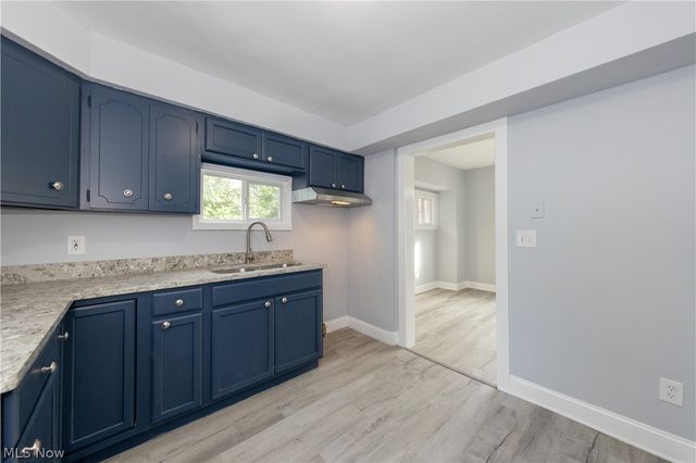 1677 Hillview Road, Cleveland, OH 44112