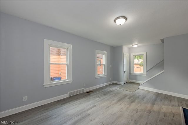1677 Hillview Road, Cleveland, OH 44112