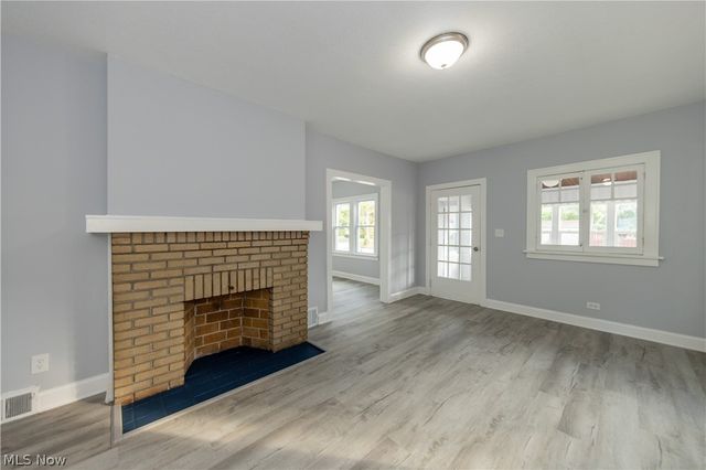 1677 Hillview Road, Cleveland, OH 44112
