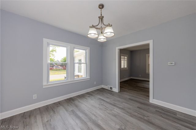 1677 Hillview Road, Cleveland, OH 44112