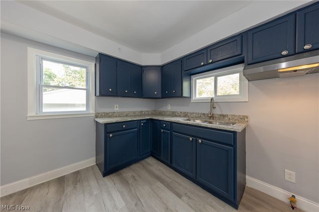 1677 Hillview Road, Cleveland, OH 44112