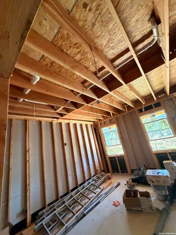 328 primrose, Poteet, TX 78065