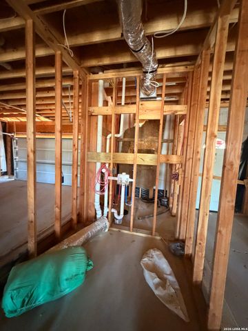 328 primrose, Poteet, TX 78065