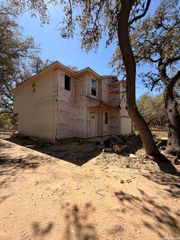 328 primrose, Poteet, TX 78065