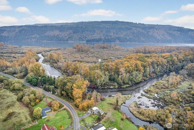 340 E Sunny Sands Road, Cathlamet, WA 98612