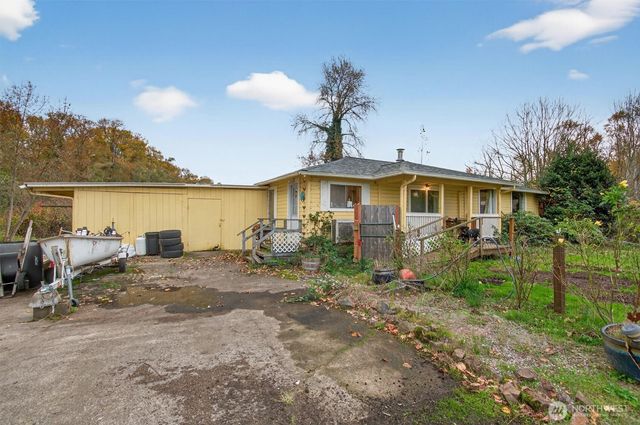 340 E Sunny Sands Road, Cathlamet, WA 98612