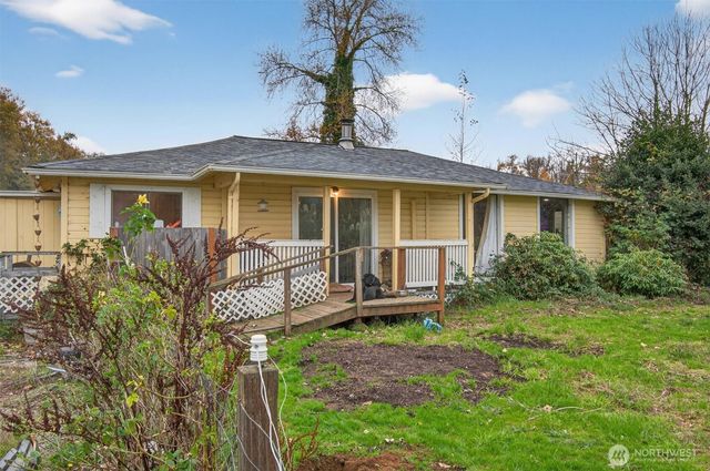 340 E Sunny Sands Road, Cathlamet, WA 98612