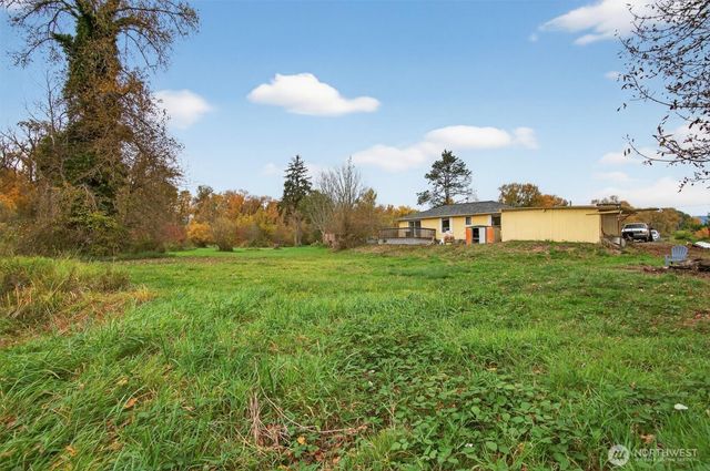 340 E Sunny Sands Road, Cathlamet, WA 98612