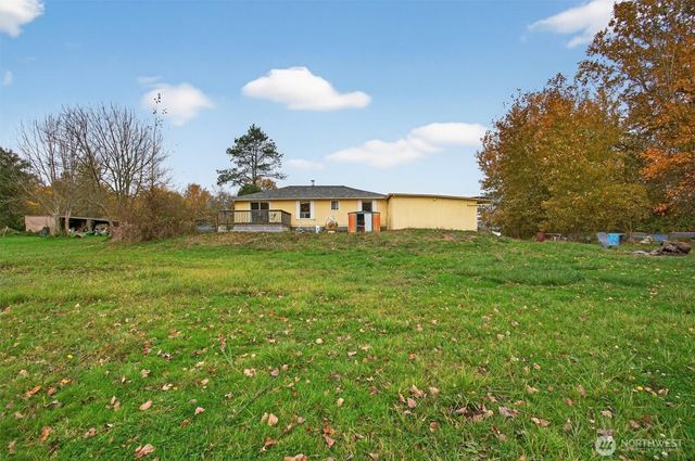 340 E Sunny Sands Road, Cathlamet, WA 98612