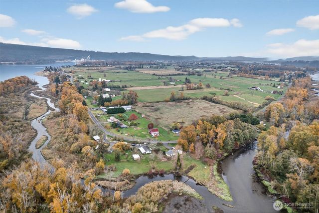 340 E Sunny Sands Road, Cathlamet, WA 98612