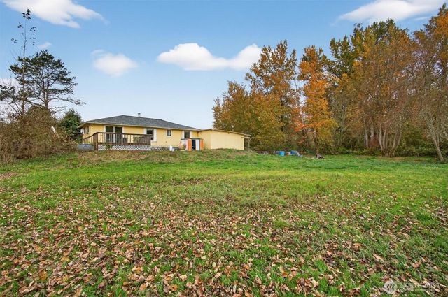 340 E Sunny Sands Road, Cathlamet, WA 98612