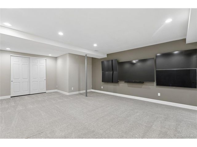 2350 Lassen Ln, Castle Rock, CO 80109