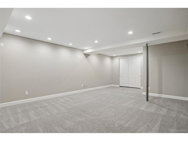 2350 Lassen Ln, Castle Rock, CO 80109