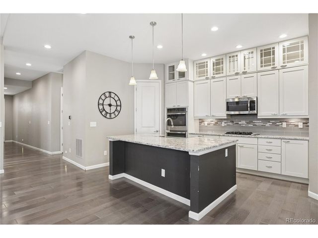 2350 Lassen Ln, Castle Rock, CO 80109