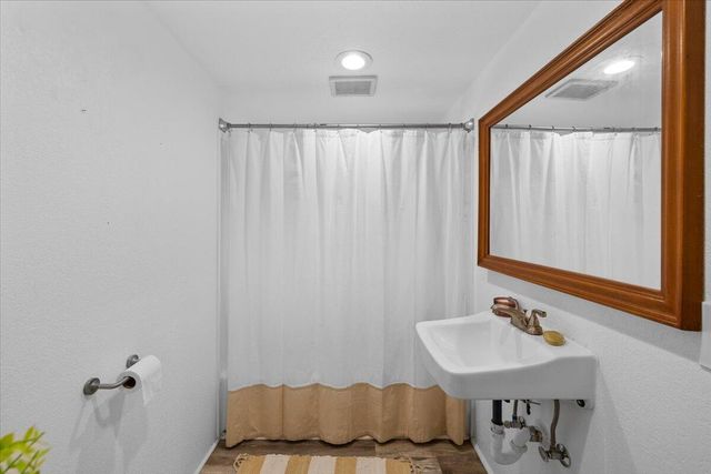 405 NW Dimmick Street, Grants Pass, OR 97526