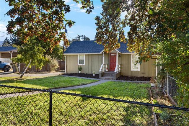 405 NW Dimmick Street, Grants Pass, OR 97526