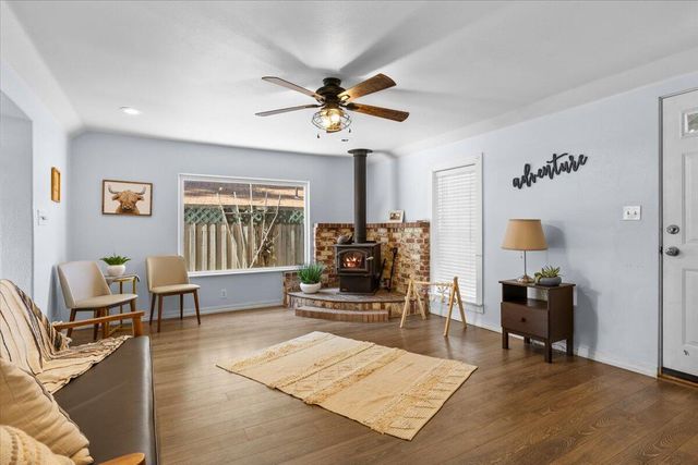 405 NW Dimmick Street, Grants Pass, OR 97526