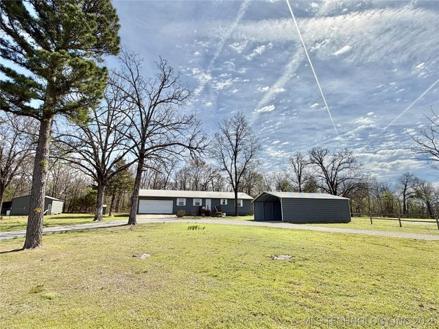 17160 N Briggs Flat Road, Tahlequah, OK 74464