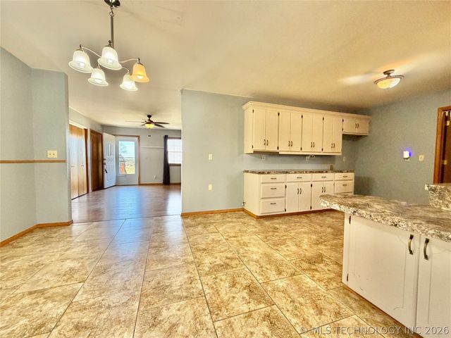 17160 N Briggs Flat Road, Tahlequah, OK 74464