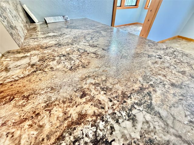 17160 N Briggs Flat Road, Tahlequah, OK 74464