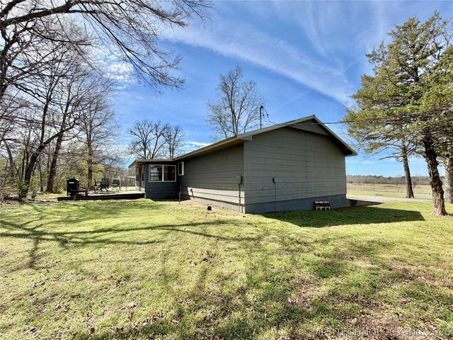 17160 N Briggs Flat Road, Tahlequah, OK 74464