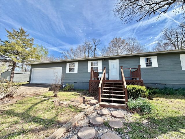 17160 N Briggs Flat Road, Tahlequah, OK 74464