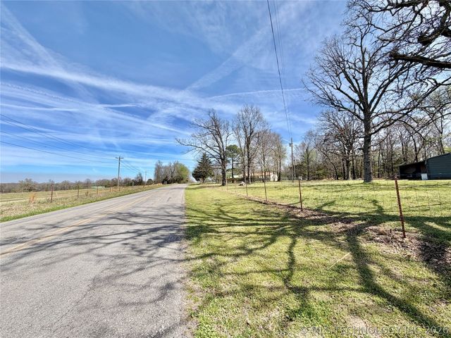 17160 N Briggs Flat Road, Tahlequah, OK 74464